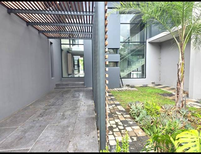 5 BEDROOM HOUSE FOR SALE IN THE ISLANDS ESTATES